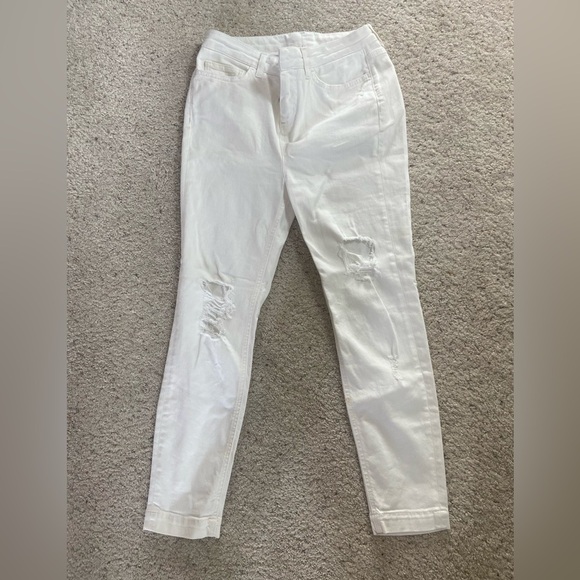 Dolce & Gabbana Pants - Dolce & Gabbana White Cropped Pants